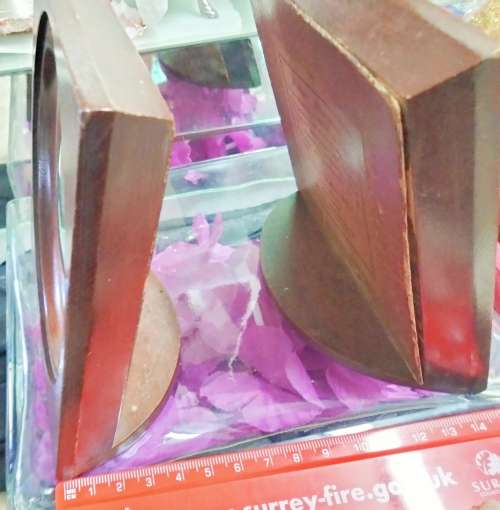 2 Self Standing Wood  SA  srtist Dried flowers bouquet - Wood Frame Convex Glass BOOK ENDS