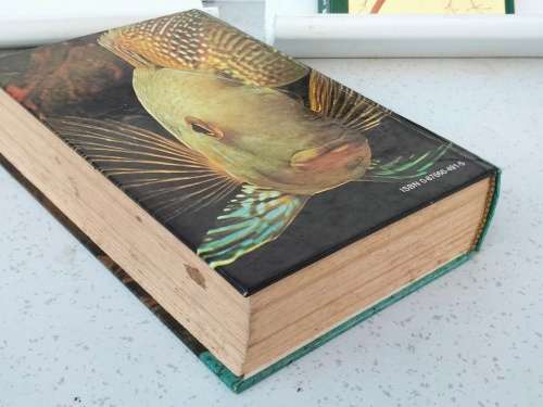 Handbook of tropical aquarium fishes+BIRDS of Southern Africa Pre-owned- LOOK At My BUY NOW NO WAIT