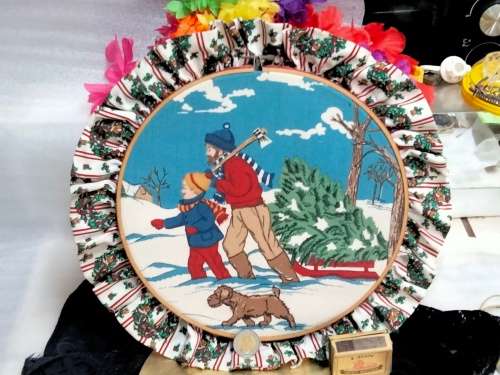 CHRISTMAS WREATH material over frame Scene tree dog boy*LOOK At My BUY NOW items NO WAITING