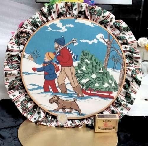 CHRISTMAS WREATH material over frame Scene tree dog boy*LOOK At My BUY NOW items NO WAITING