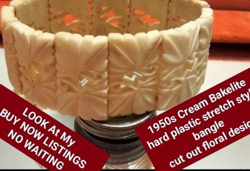 Bracelet Cream Bakelite hard plastic stretch style bracelet look at my Buy Now items No Waiting
