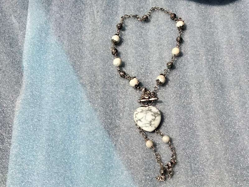 Necklace - Heart Marble Rose Toggle worn to front dangles spacers VTG style Silver Tone metal