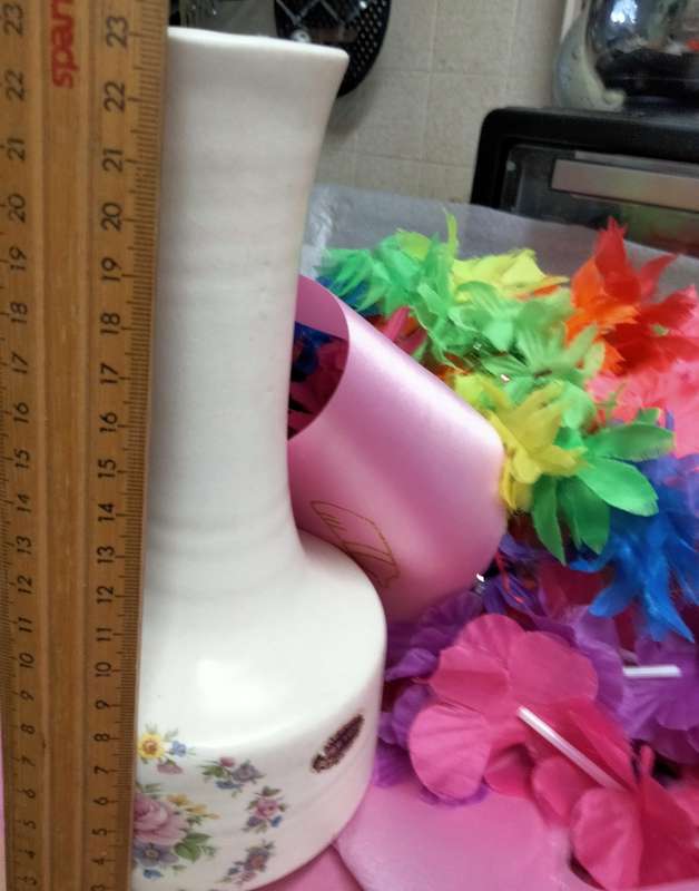 VASE- 23cm*Crescent Pottery Blush Trumpet Rose Floral  Garland LOOK At All My BUY NOW* NO WAITING