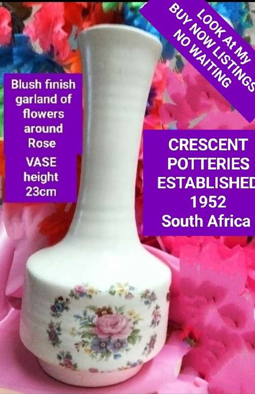 VASE- 23cm*Crescent Pottery Blush Trumpet Rose Floral  Garland LOOK At All My BUY NOW* NO WAITING