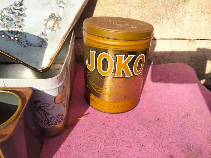 4 TIN 3 Tea Tins -2 have tea old tea leaves in- 1 Joko empty+Biscuits empty