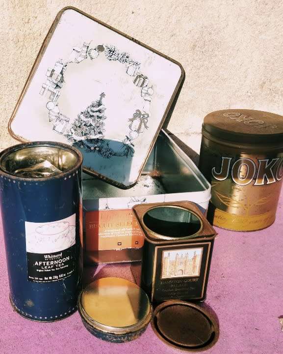 4 TIN 3 Tea Tins -2 have tea old tea leaves in- 1 Joko empty+Biscuits empty
