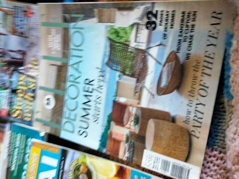 2 Magazines 1 Popular Mechanics+ 1 SA 4 x4  Old Look at my Buy Now listings No Waiting