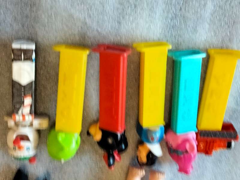Job lot 5 PEZ+ 1 other tops figurine -Mini mouse Thomas tank engine Snow white