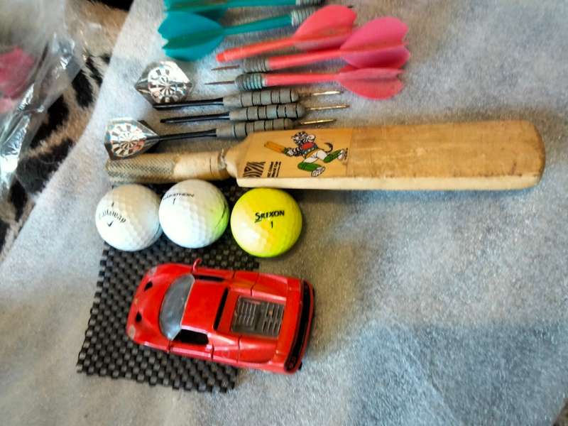 12 Toys Ferrari F50 9721 Die Cast Car+Darts+Golf balls+Mini ICC cricket bat2003