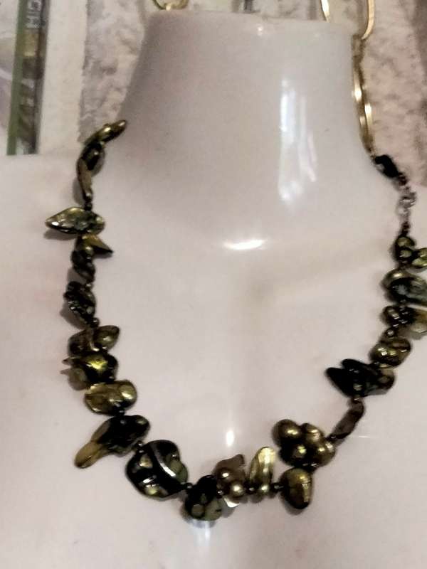 Necklace+ bracelet - Keisha -Fresh Water Pearls  Golden Green Look at my Buy Now -No Waiting