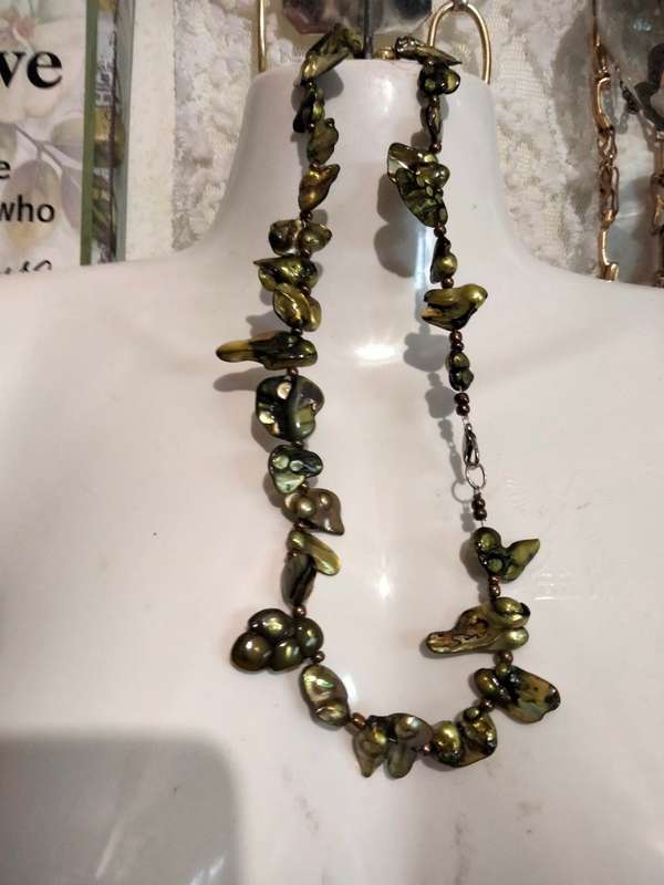 Necklace+ bracelet - Keisha -Fresh Water Pearls  Golden Green Look at my Buy Now -No Waiting