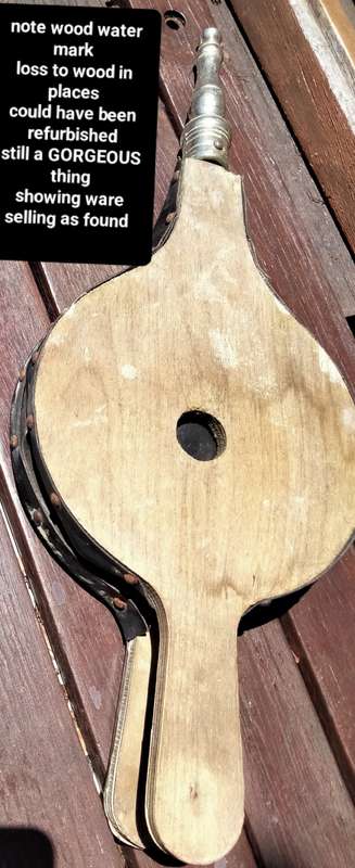 vintage Bellows-Wood Front Sheet Brass Publican SceneNozzle Base metal LOOK At My BUY NOW-NO WAITING