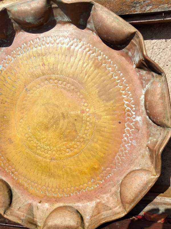 1 LARGE Round  BRASS TRAY 70 cm diam. depth 6 cm*Showing Ware *LOOK At My BUY NOW *NO WAITING