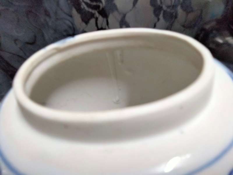 Oriental 2 Ginger Jars 1white blue Prunnis Flowers +1Peacocks Gilt trim LOOK AtMy BUY NOW*NO WAITING