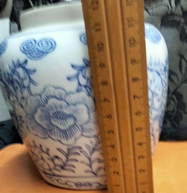 Oriental 2 Ginger Jars 1white blue Prunnis Flowers +1Peacocks Gilt trim LOOK AtMy BUY NOW*NO WAITING