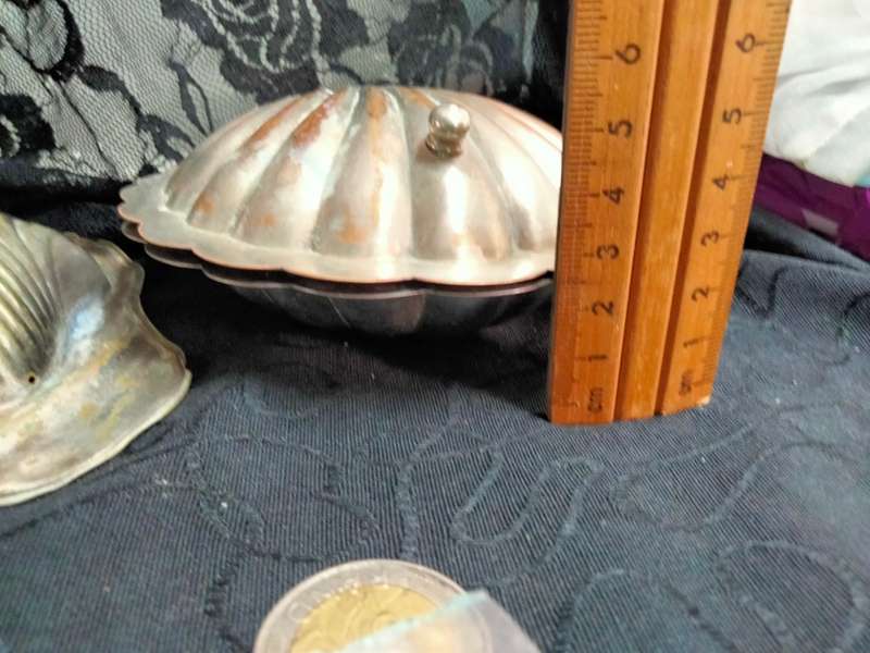 EPNS Clam shell Butter Dish+frostedGlass inner+1 Clam Shell dish+6Cocktail forks LOOK At My BUY NOW