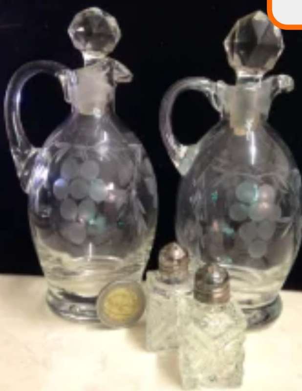 Condiment decanters 2 Grape Cut Oil+ Vinegar Glass bottles+ 2 salt shaker LOOK At My BUY NOW LISTING