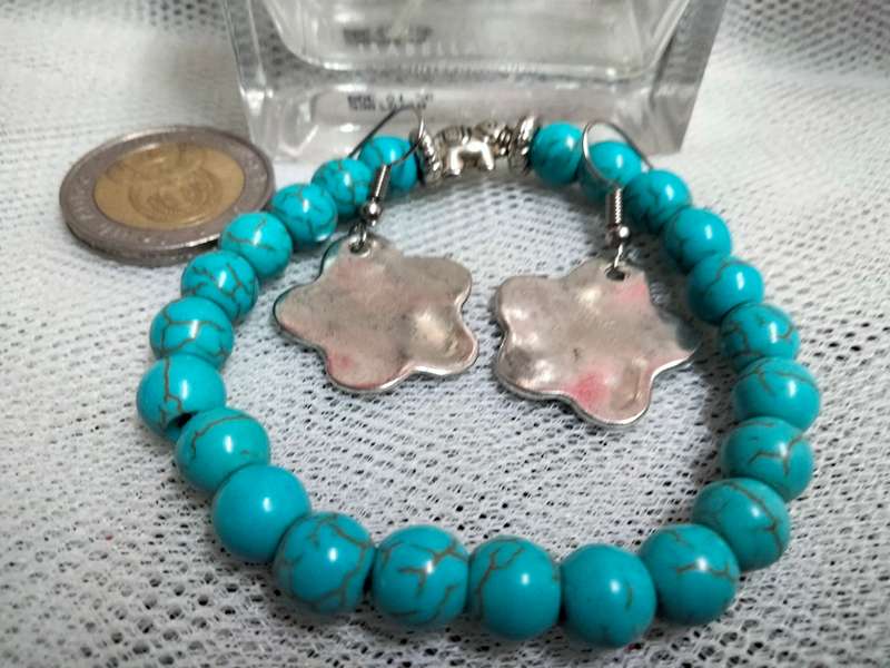 BANGLE Torquoise stretch elastic+Earrings Silver Tone Look at my Buy Now listings No Waiting