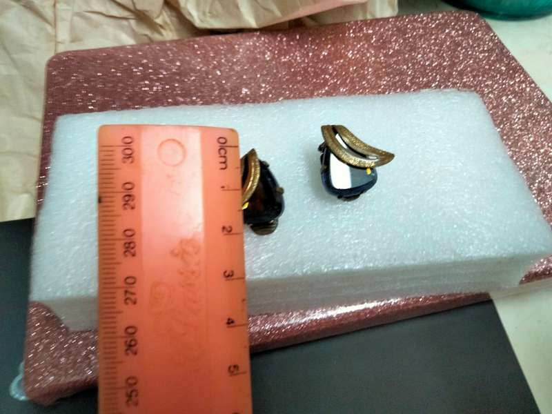 c1960 CLIP ON Earrings -Glass  Cut out leaf trim Gold tone LOOK at My BUY NOW NO WAITING