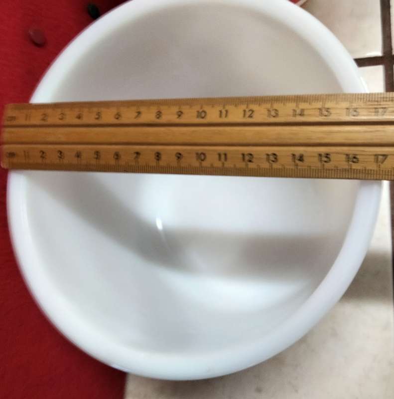 2 Milk Glass Bowls Red stripe OPALEX+Plain Great KITCHENALIA decor LOOK At My BUY NOW - NO WAITING