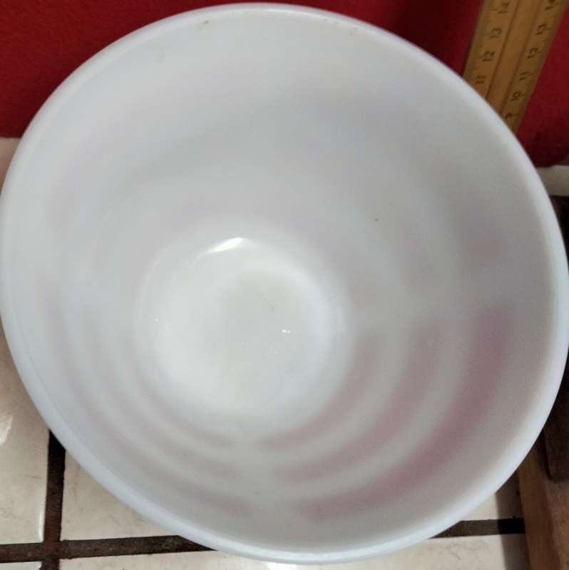 2 Milk Glass Bowls Red stripe OPALEX+Plain Great KITCHENALIA decor LOOK At My BUY NOW - NO WAITING