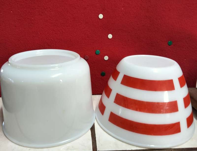 2 Milk Glass Bowls Red stripe OPALEX+Plain Great KITCHENALIA decor LOOK At My BUY NOW - NO WAITING