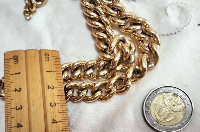 STATEMENT Gold Plate CHUNKY Oval link NECKLACE 42cm 1cm 42gramsLOOK At My BUY NOW* NO WAITING