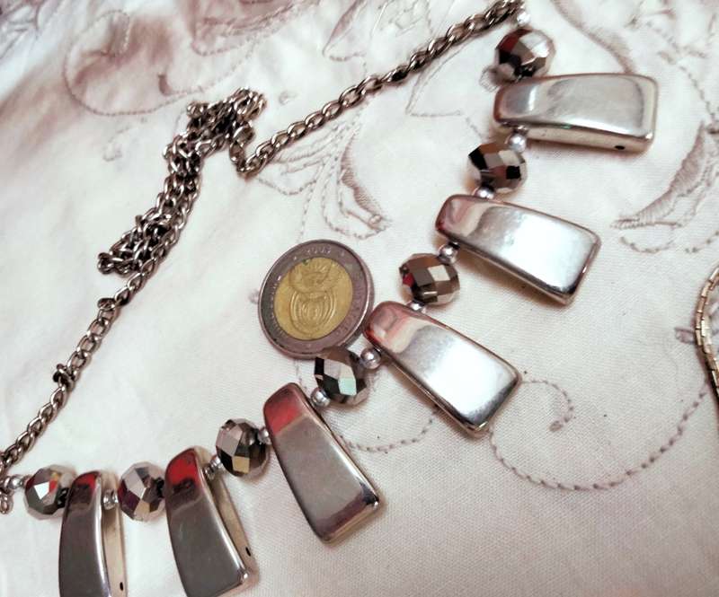 Necklace Mirror faceted glass ball beads+PUFF Triangle -CHUNKY LOOK At My BUY NOW  NO WAITING