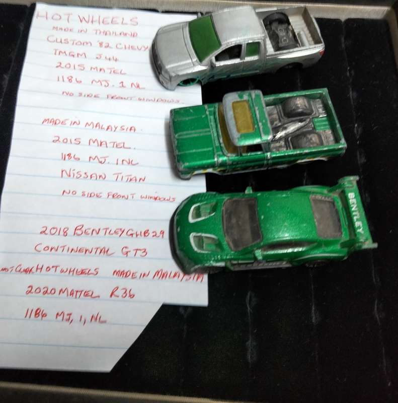 toys HOTWHEELS  3 cars - Custom 82` Chevy +Nissan Titan+ Bentley