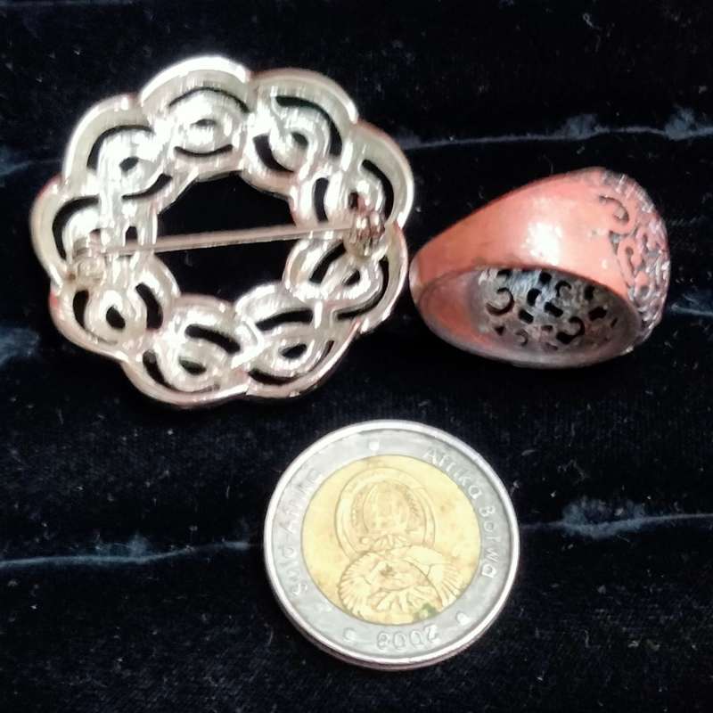 BROOCH SilvCeltic knot  Circle brooch+ Vintage ring cop metal LOOK At My BUY NOW LISTINGS NO WAITING