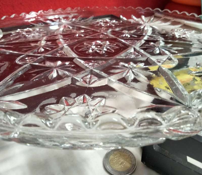 EXQUISITE**1950-60s Anchor Hocking Prescut Serving Platter OR Dressing table VANITY tray READ LOOK