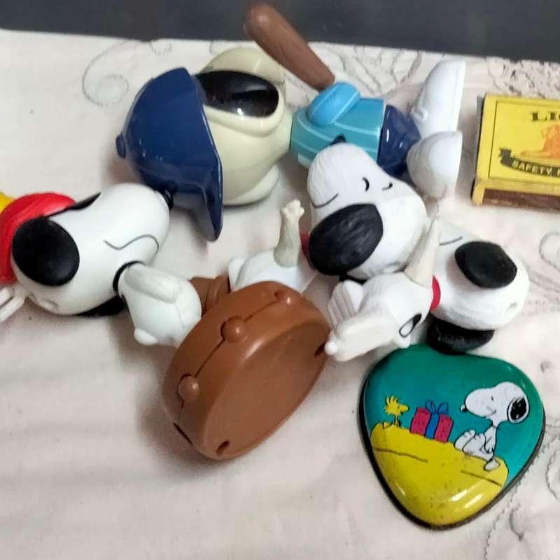 McDonald`s figurines SNOOPY Pirate Base Ball player 2 Same Look at my Buy Now listings No Waiting