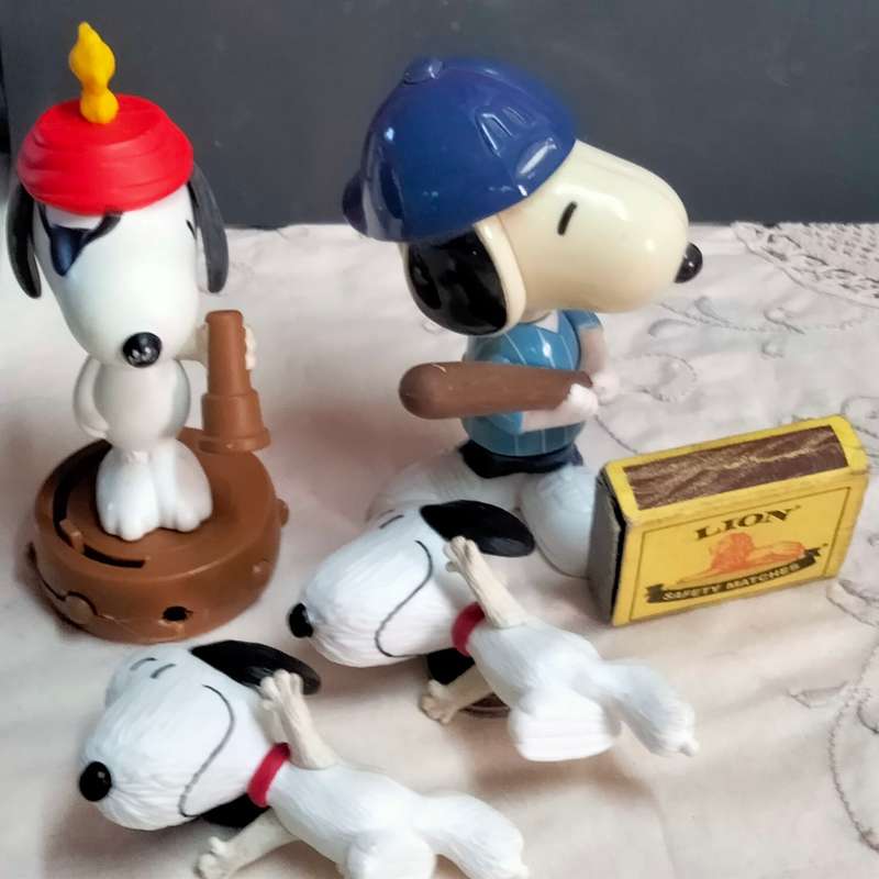 McDonald`s figurines SNOOPY Pirate Base Ball player 2 Same Look at my Buy Now listings No Waiting
