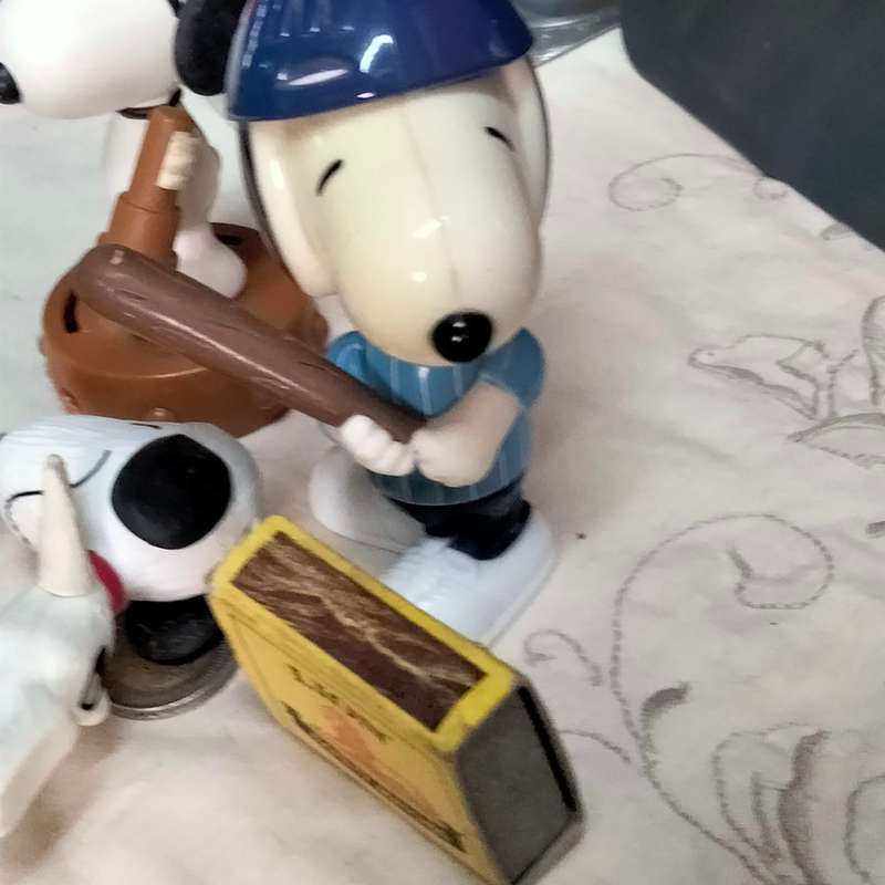 McDonald`s figurines SNOOPY Pirate Base Ball player 2 Same Look at my Buy Now listings No Waiting