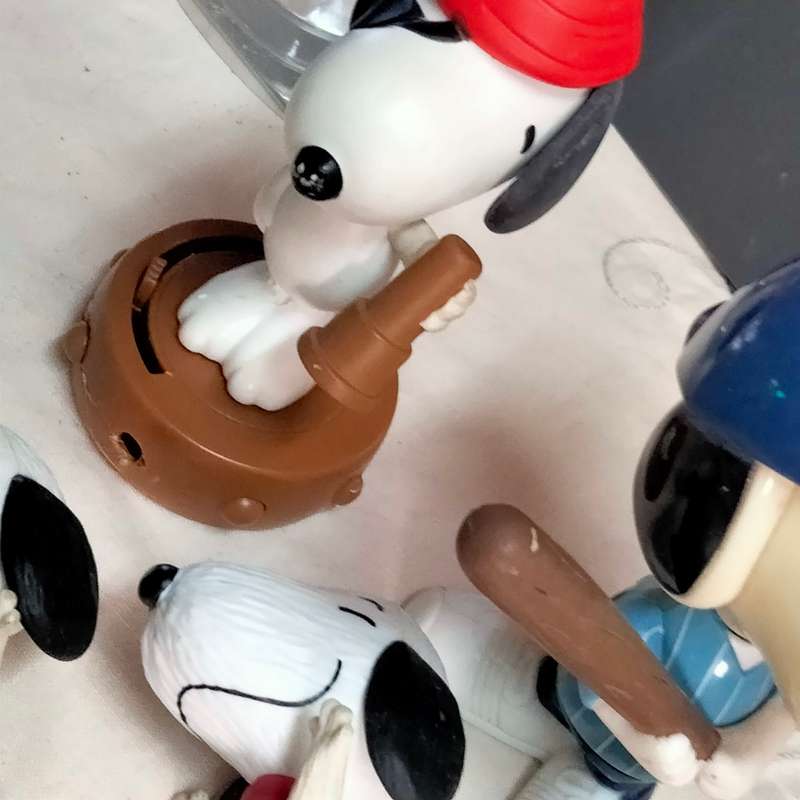 McDonald`s figurines SNOOPY Pirate Base Ball player 2 Same Look at my Buy Now listings No Waiting