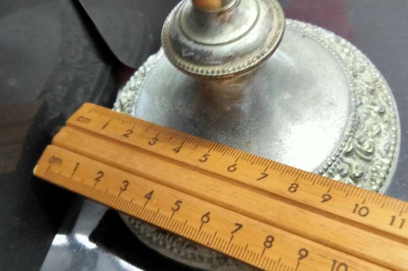 EPNS Candelabra 2cross over ARMS -Middle Flame finial+Embossing Intricate edges top+base rim
