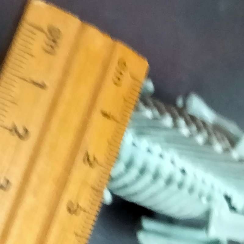 4*ITEMS *3 Catoon small figurines hard plastic bygone era+modern Dinosaur *in small pieces to build
