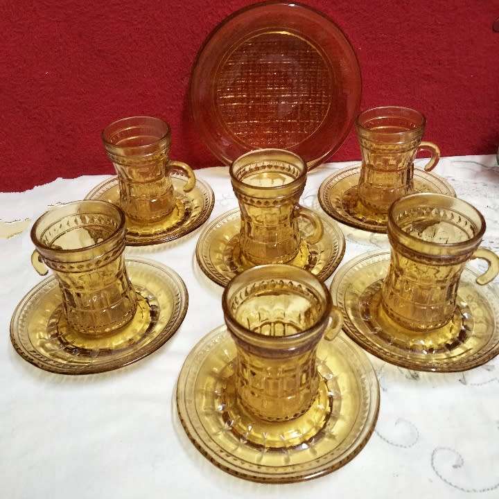 6 Amber glass Cups+saucers small* hook handle Turkish style LOOK At All My BUY NOW ltems NO WAITING