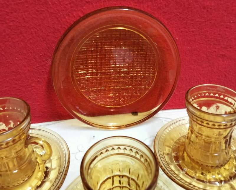 6 Amber glass Cups+saucers small* hook handle Turkish style LOOK At All My BUY NOW ltems NO WAITING