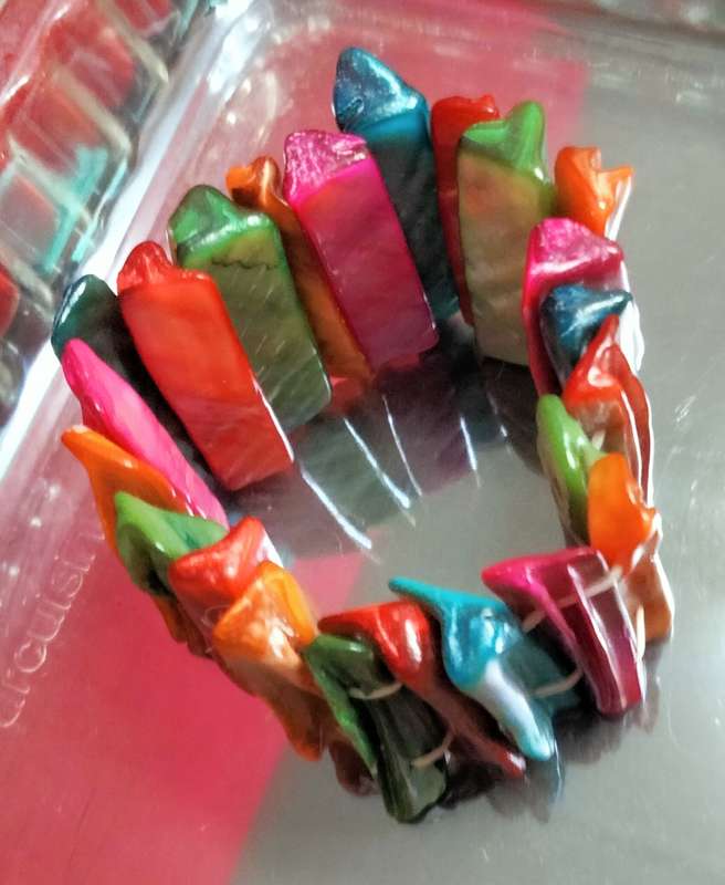 VTG Rainbow ABALONE Mother O Pearl Dyed Stretch Bracelet LOOK At My BUY NOW items NO WAITING