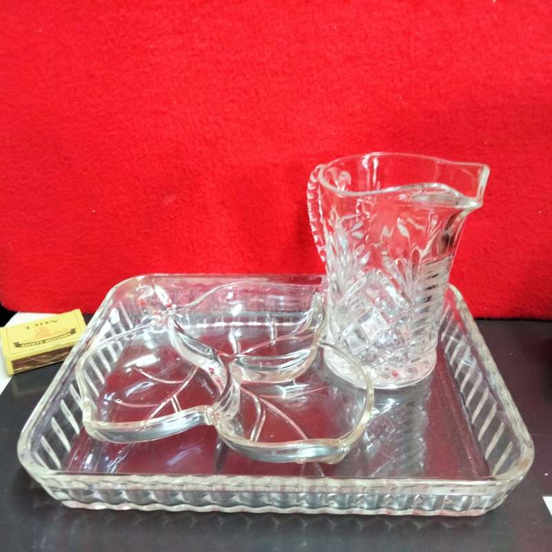 Arcusine Rectangular dish can bake in  1 leaf shape serving dish 1 early diamond Prescut Jug vintage