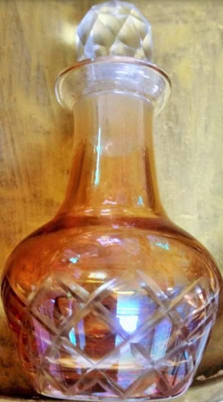 Perfume - Crystal cut glass diamond cut Bottle + Faceted cut glass Stopper SHINES
