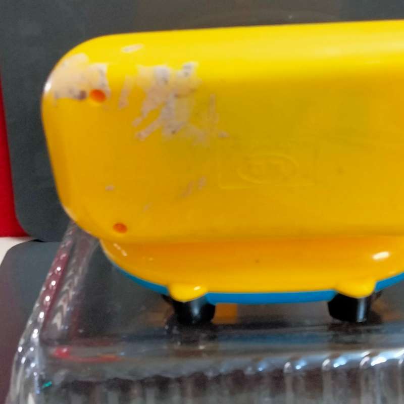 MINION Fan hard plastic NOT working  Look at my Buy Now listings No Waiting