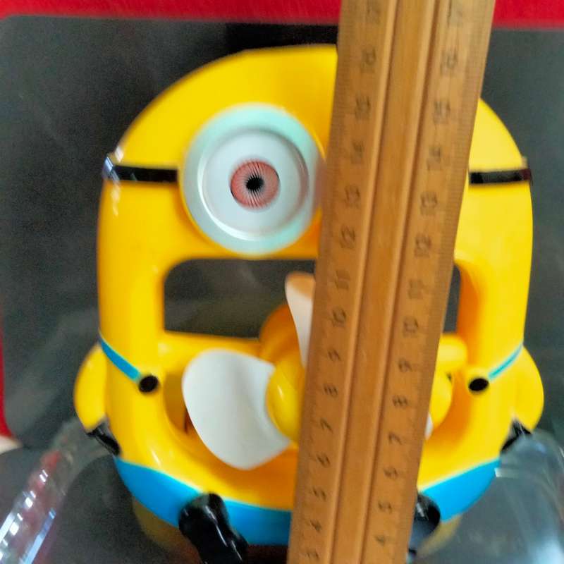MINION Fan hard plastic NOT working  Look at my Buy Now listings No Waiting