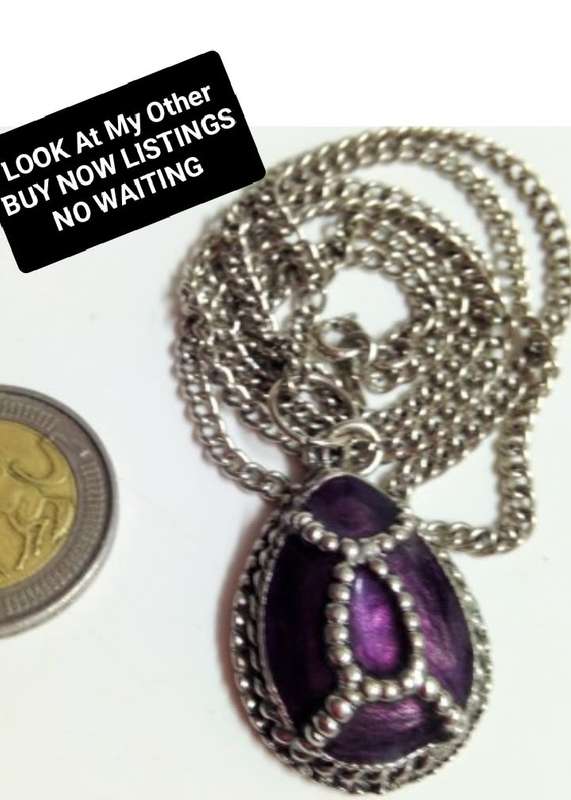 Necklace - Pendant Egyptian SCARAB Cloisonne PURPLE ENAMEL TRIM +  metal CHAIN silver tone