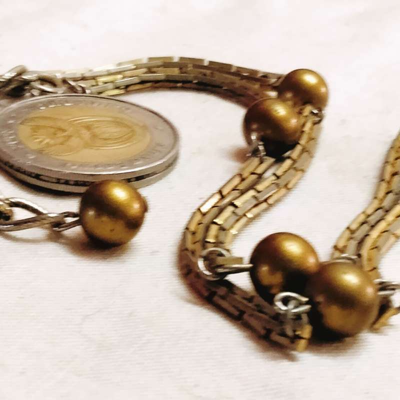 Necklace circa1950/6Os Chain Gold Metal links thin silver in middle links Gold balls spacers acrylic