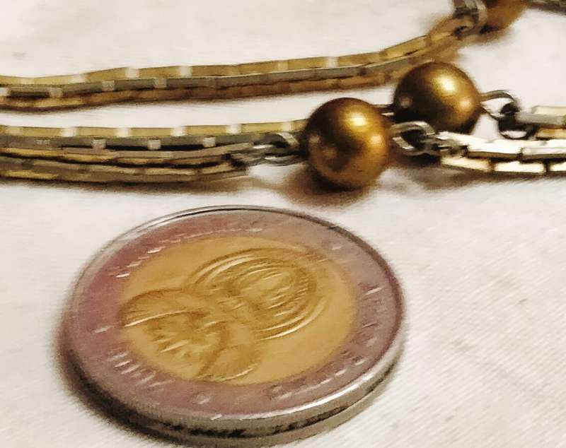 Necklace circa1950/6Os Chain Gold Metal links thin silver in middle links Gold balls spacers acrylic