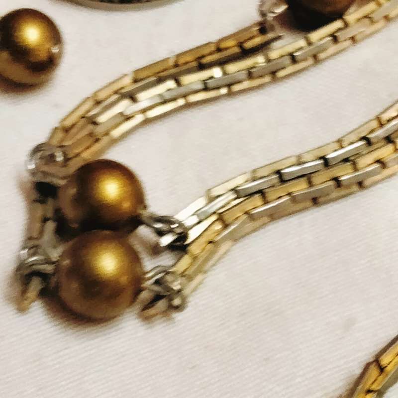 Necklace circa1950/6Os Chain Gold Metal links thin silver in middle links Gold balls spacers acrylic