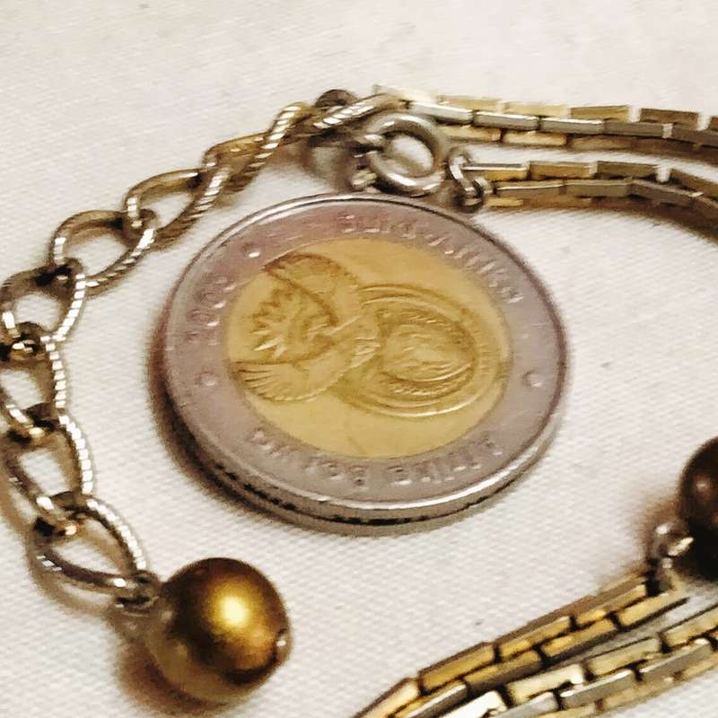 Necklace circa1950/6Os Chain Gold Metal links thin silver in middle links Gold balls spacers acrylic