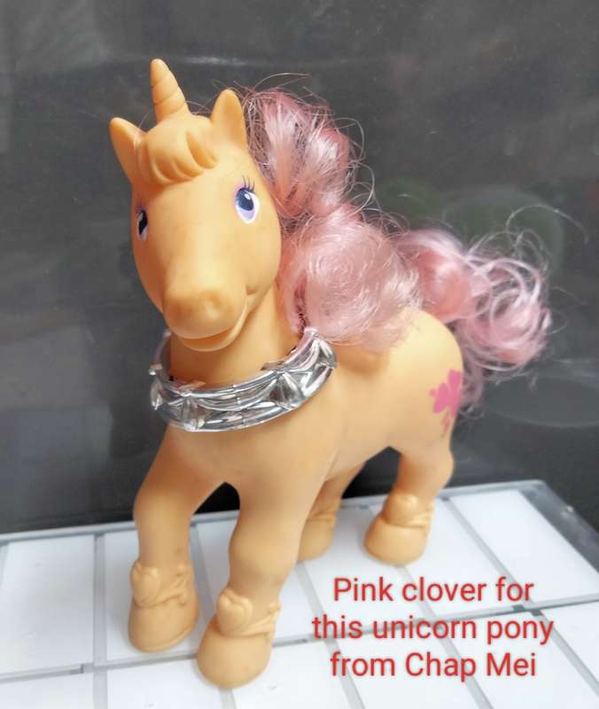 toys Pink clover Unicorn pony Chap Mei  brushable pink hair silver collar
